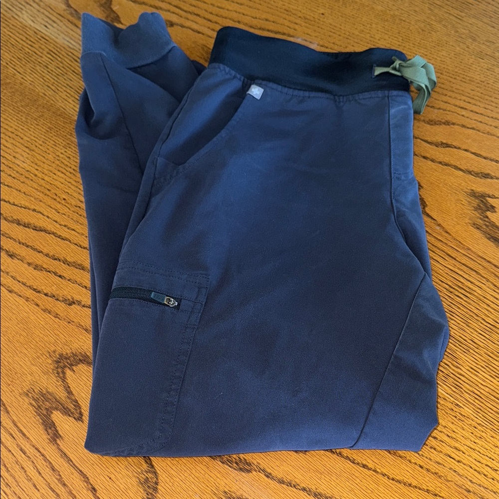 Figs Jogger scrubs